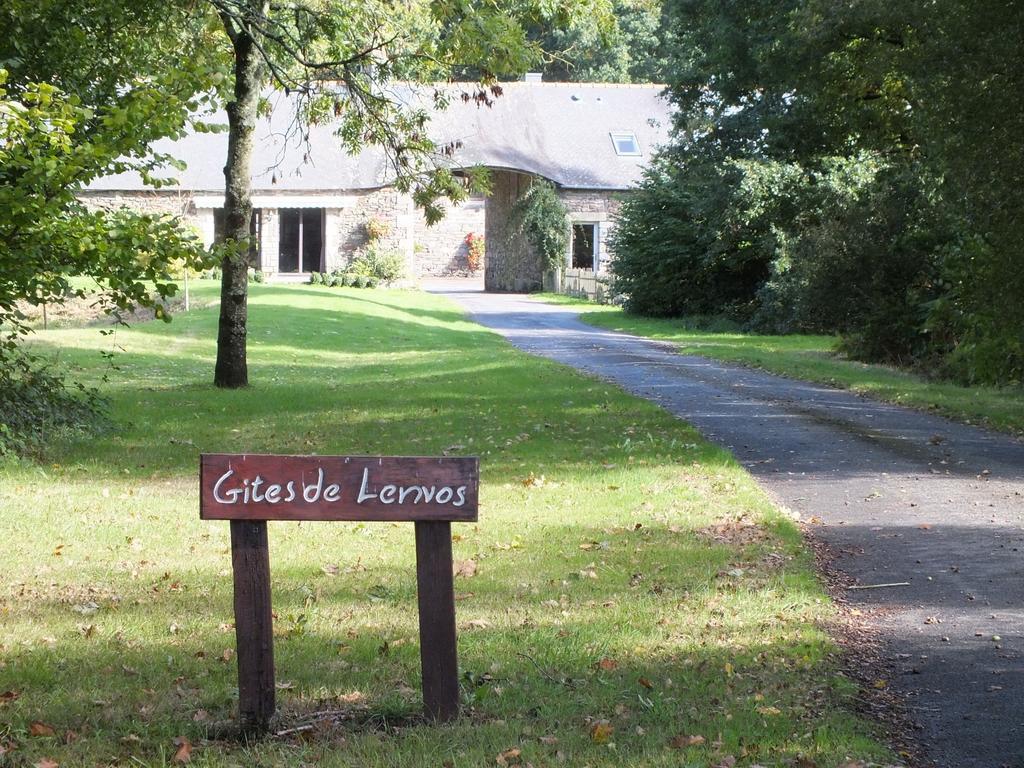 Gites De Lenvos Pontivy Exterior photo